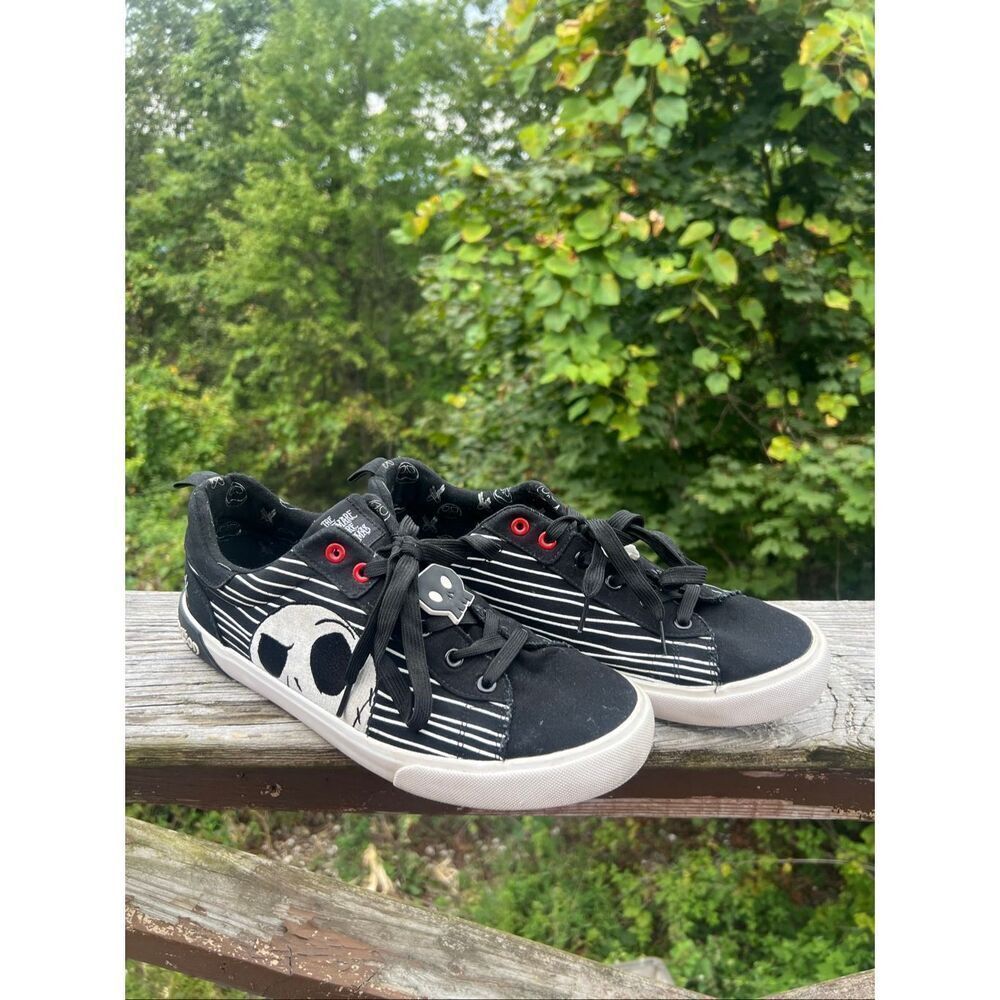 Nightmare Before Christmas Mens Sz 12 Low Top Jack Skellington Sneakers